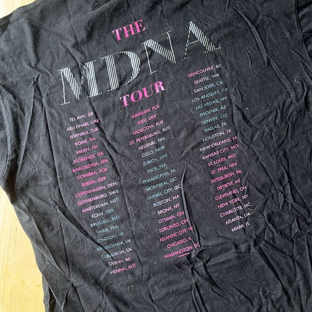 Vintage Madonna MDNA Tour T Shirt Women's Large Retro - Picture 2 of 3